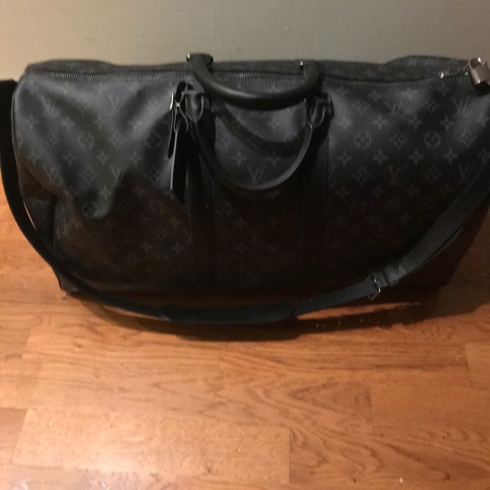 Louis Vuitton Traveling bag